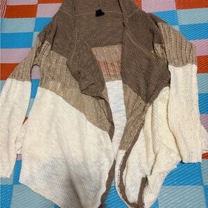 Daytrip Women's Colorblock Cardigan in Cream and Brown